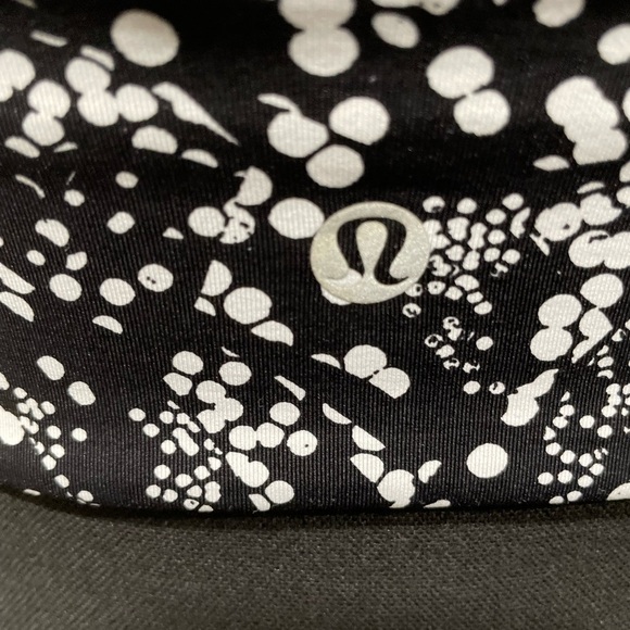 lululemon athletica Black and White Sports Bra - Picture 6 of 8